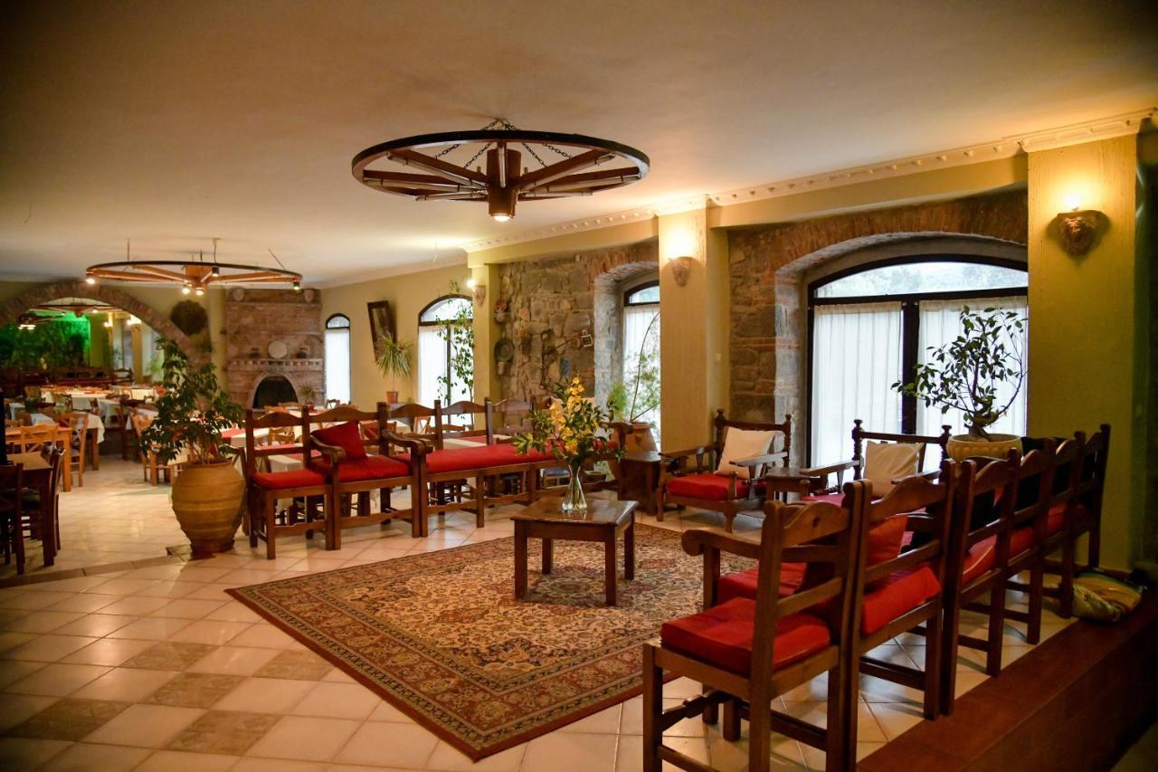 Blue Star 2 Hotel Pyrgi Thermis Bagian luar foto