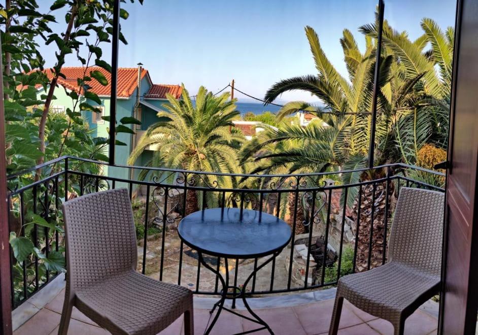 Blue Star 2 Hotel Pyrgi Thermis Bagian luar foto